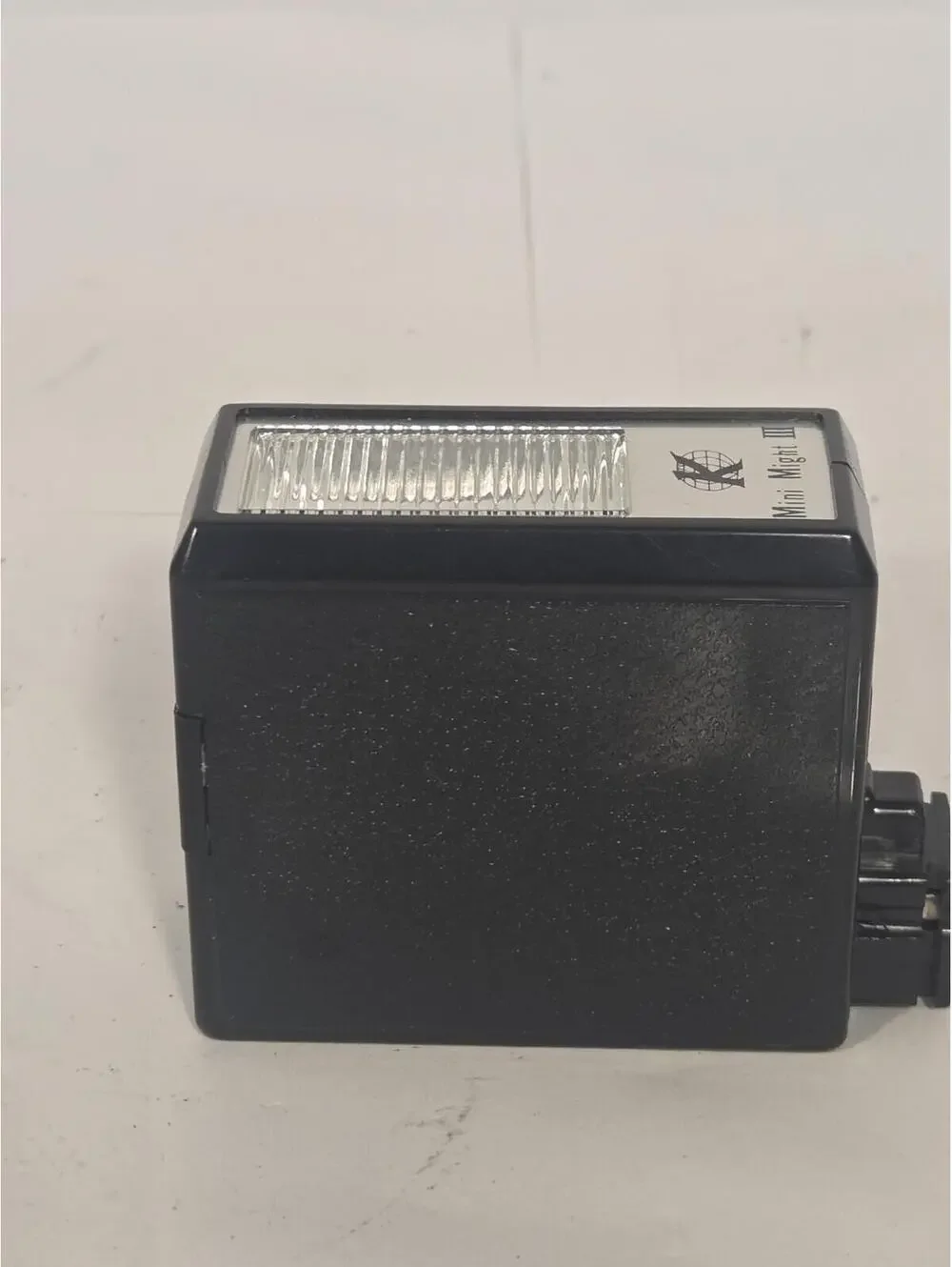 Vintage K Mini Might III Hot Shoe Camera Flash Universal Black Compact Unit